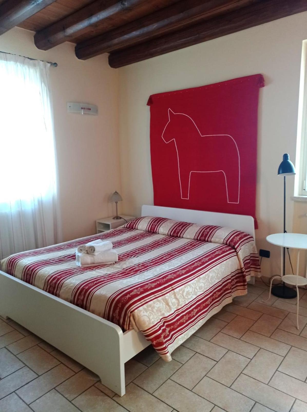 Corte Valesana Lazise Esterno foto